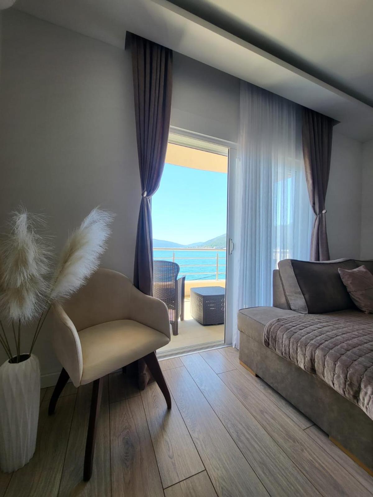 Matkovic Residence Tivat Exterior photo