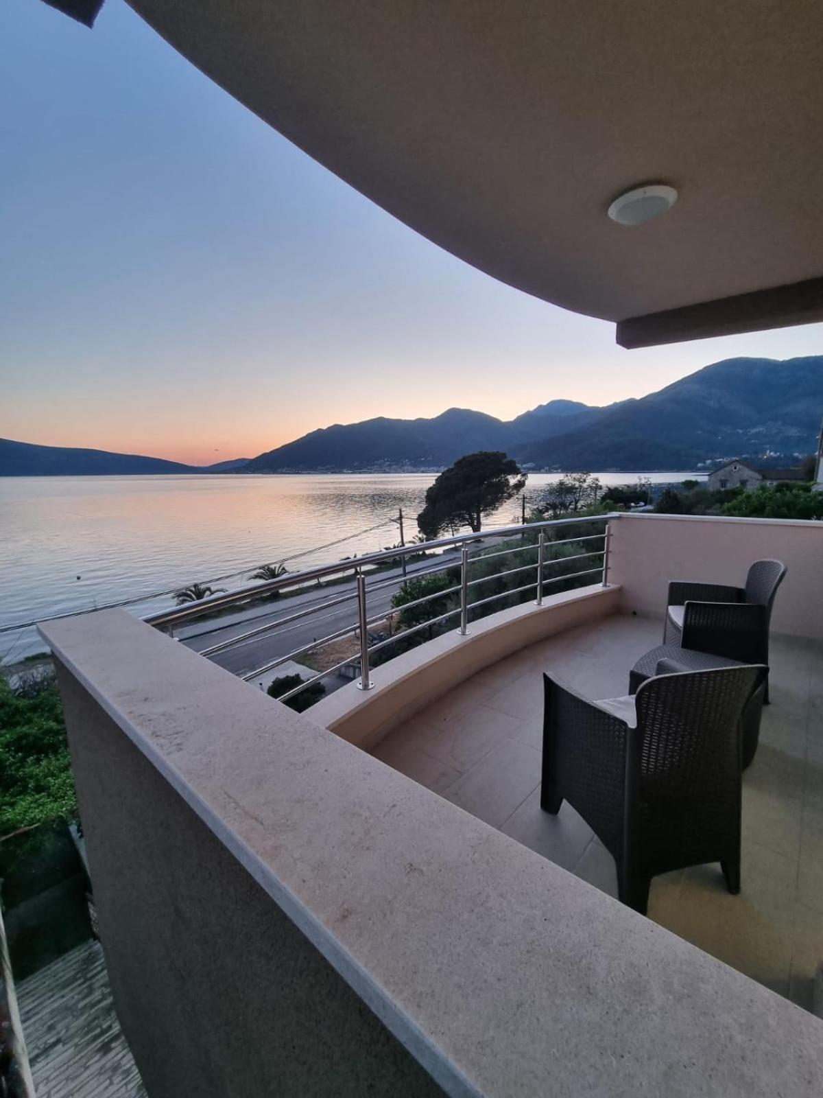 Matkovic Residence Tivat Exterior photo